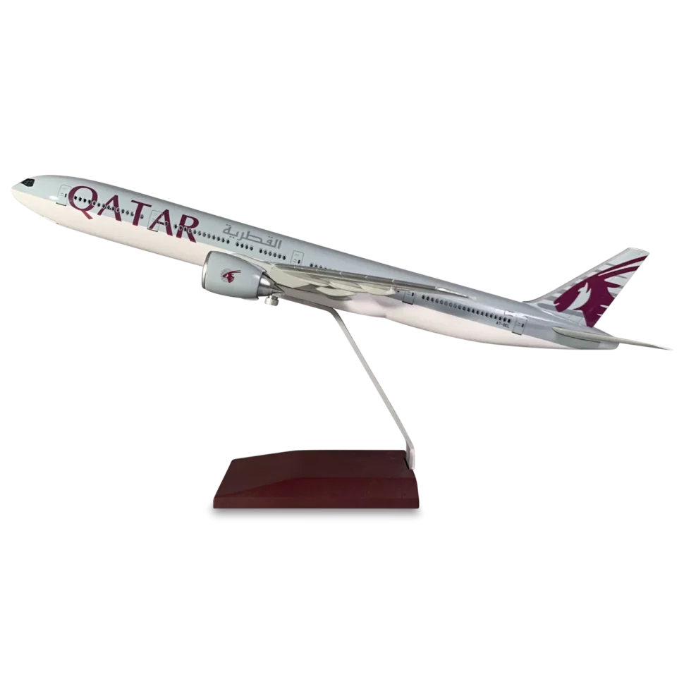 Qatar Airways B777-300ER Scaled Model - Landing Gear - Image 2