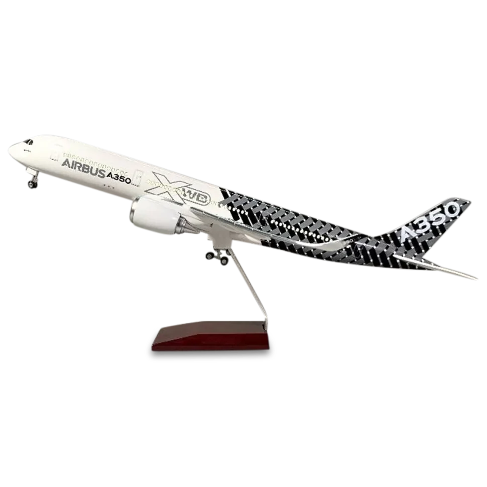 Airbus A350-900 XWB Scaled Model - Landing Gear & LED