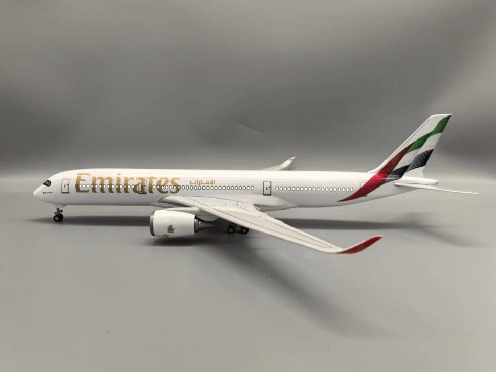 A350 Fly Emirates Scaled Airplane Model –WITH LED & Landing Gear